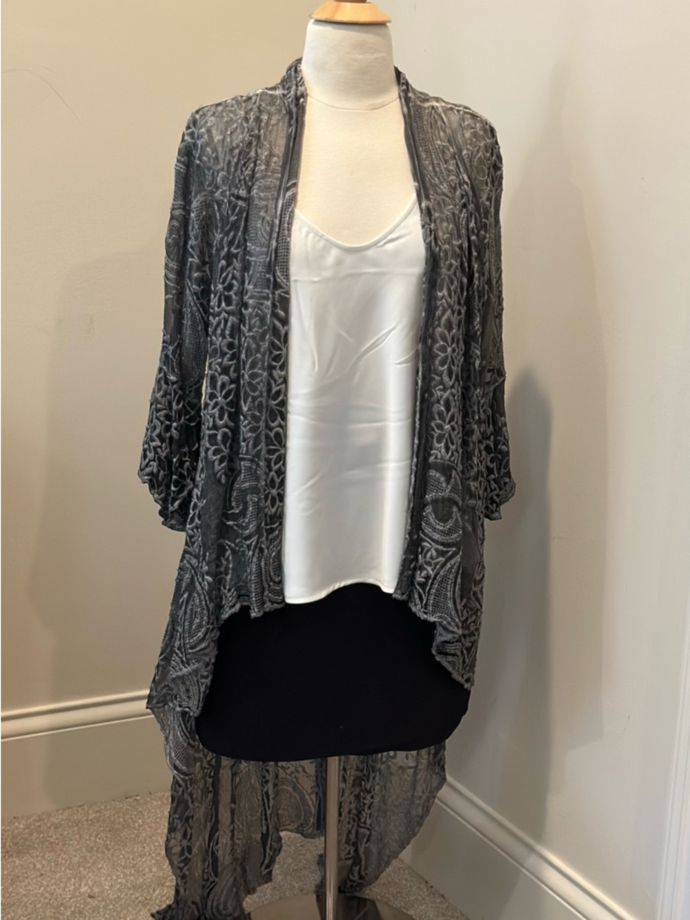 Sheer Embroidered Silk High-Low Kimono Cardigan in Black Charcoal Gray